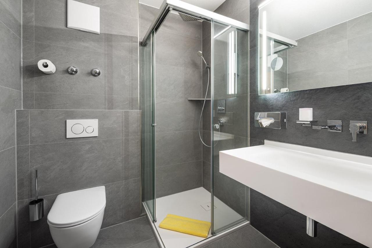 Hotel Neuwirt Hallbergmoos Bagian luar foto