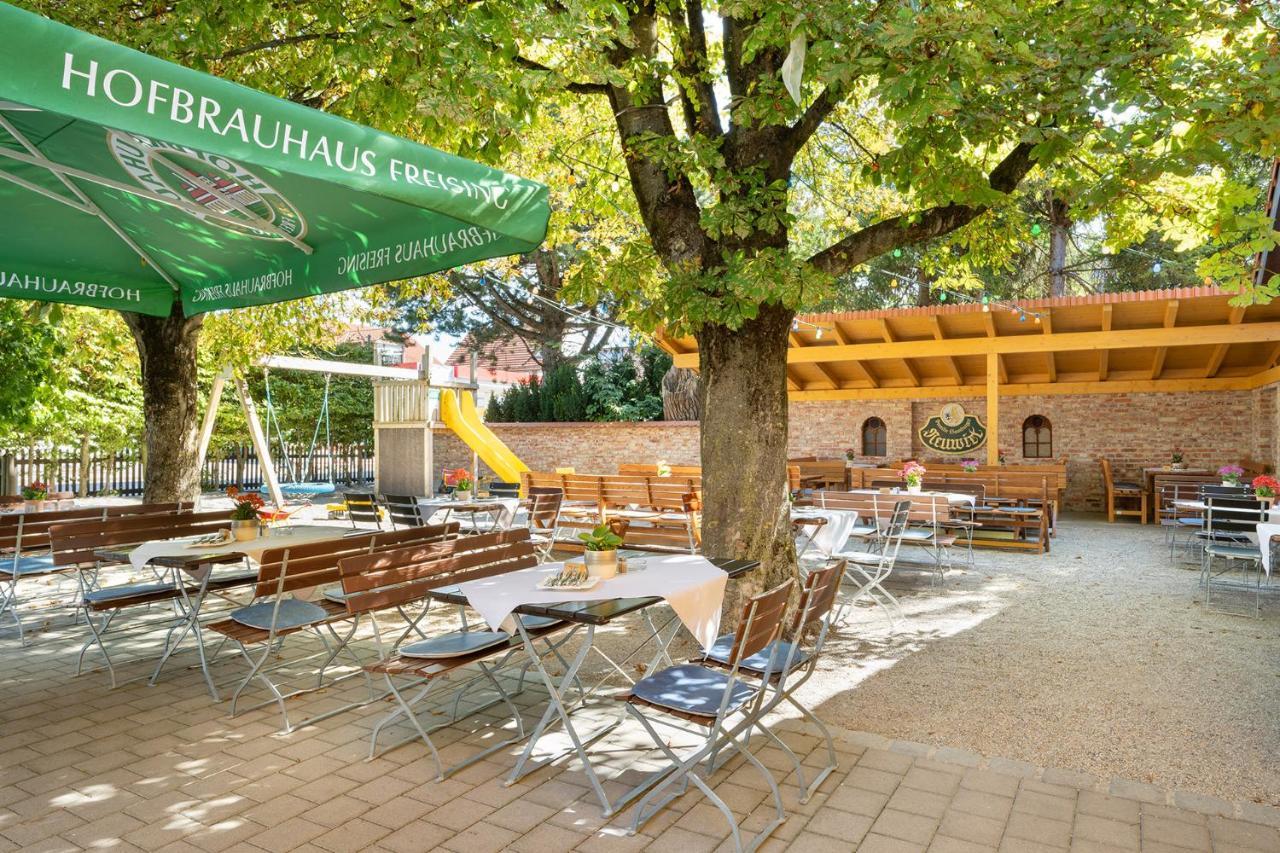 Hotel Neuwirt Hallbergmoos Bagian luar foto