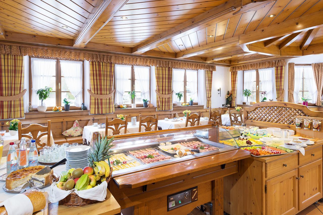 Hotel Neuwirt Hallbergmoos Bagian luar foto